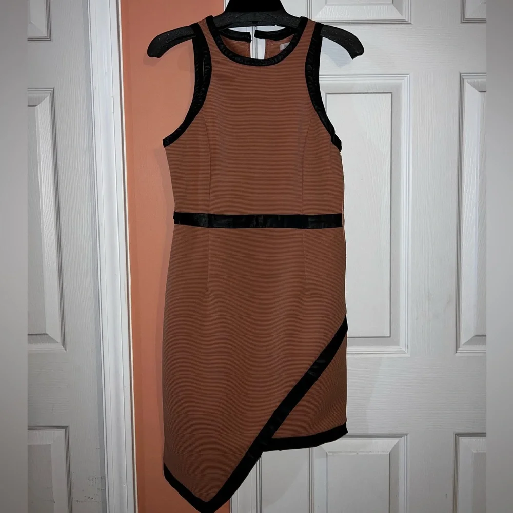 Nude-peach ribbed mini dress - Picture 1 of 4
